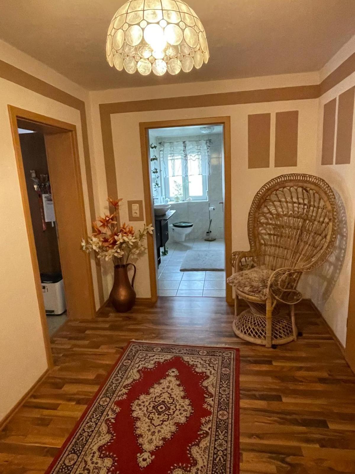 Schoene Ferienwohnung In Bahnhofsnaehe Fuer Urlaub, Studium Oder Arbeit Deggendorf Exteriör bild