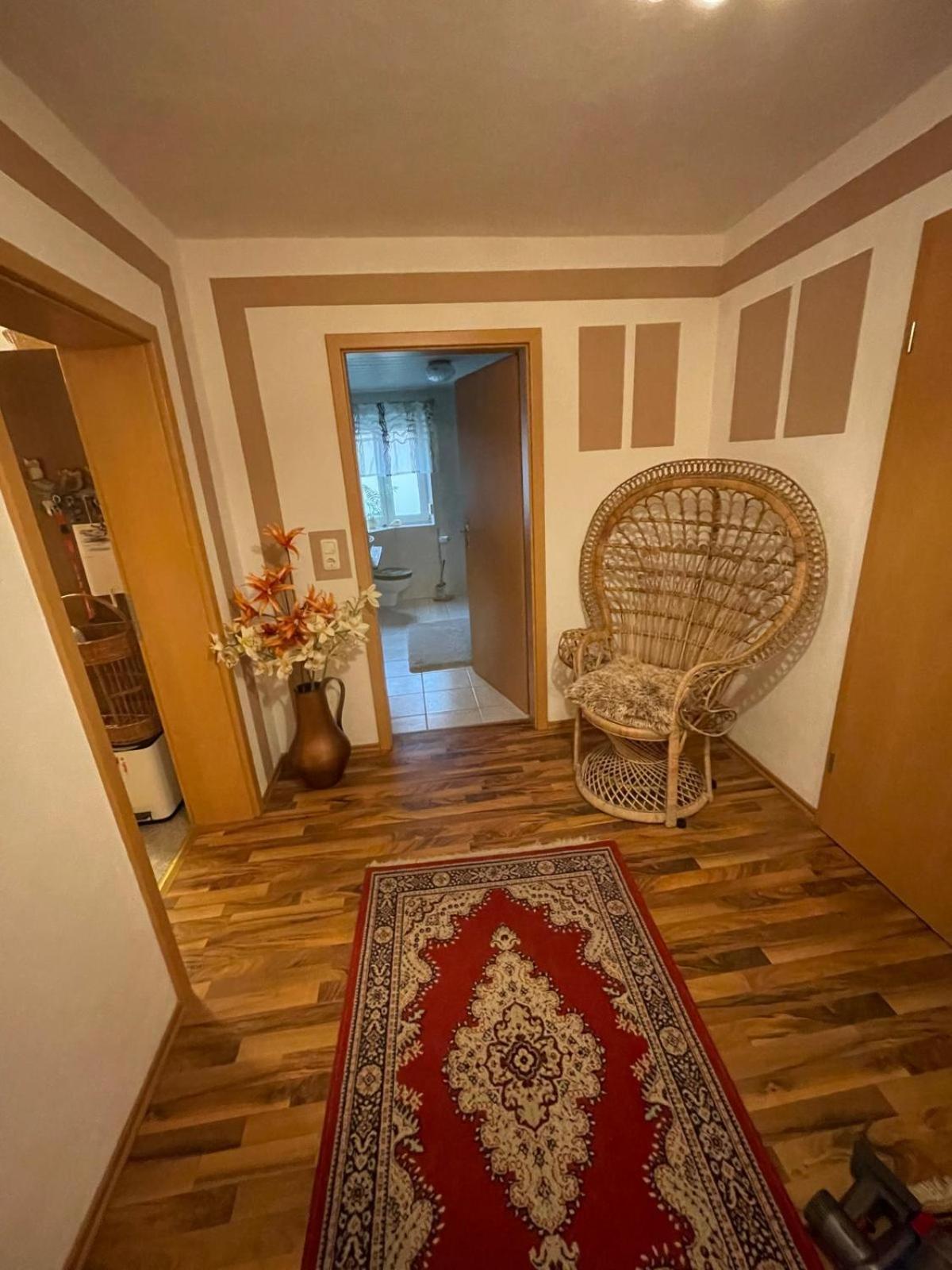 Schoene Ferienwohnung In Bahnhofsnaehe Fuer Urlaub, Studium Oder Arbeit Deggendorf Exteriör bild